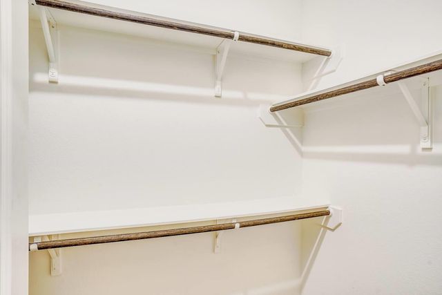 8211 Burnt Orchid Drive, Houston, TX 77016