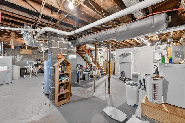 77 Chestnut Hill Road, Glocester, RI 02814