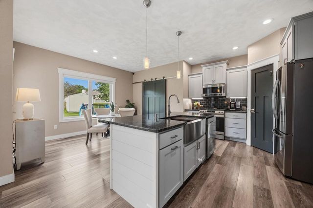 216 Ridge Creek Drive, Janesville, WI 53548