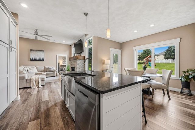 216 Ridge Creek Drive, Janesville, WI 53548