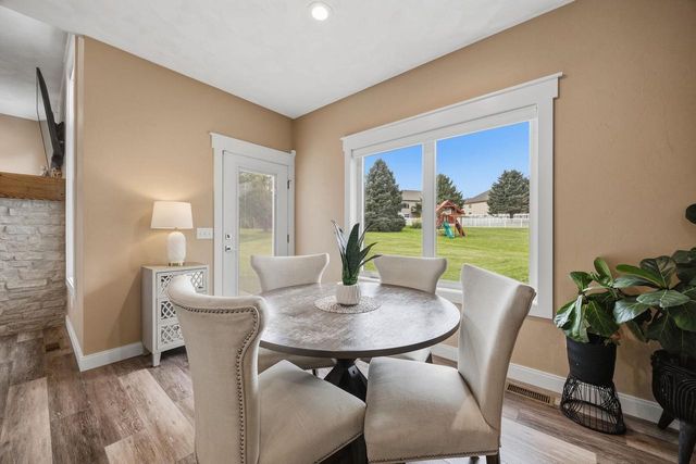 216 Ridge Creek Drive, Janesville, WI 53548