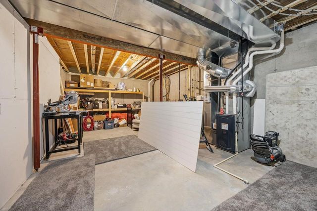 216 Ridge Creek Drive, Janesville, WI 53548