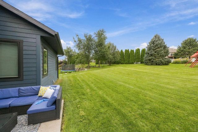 216 Ridge Creek Drive, Janesville, WI 53548