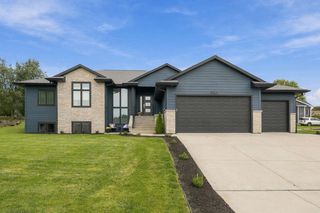 216 Ridge Creek Drive, Janesville, WI 53548