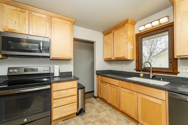 2724 12th Avenue NW, Rochester, MN 55901