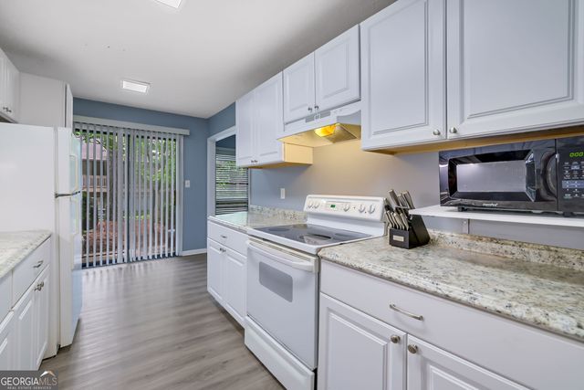 8740 Roswell Road 10B, Atlanta, GA 30350