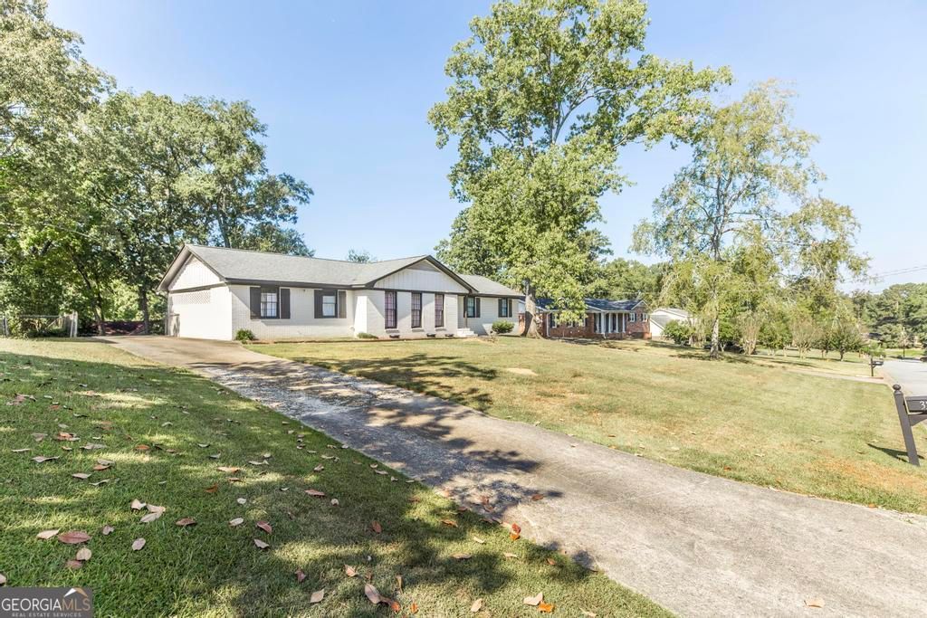 3216 Willowdale Drive, Macon, GA 31204