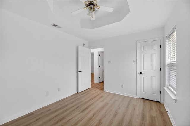 5704 Golden DR, Killeen, TX 76542