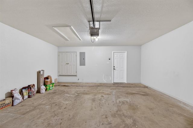 5704 Golden DR, Killeen, TX 76542