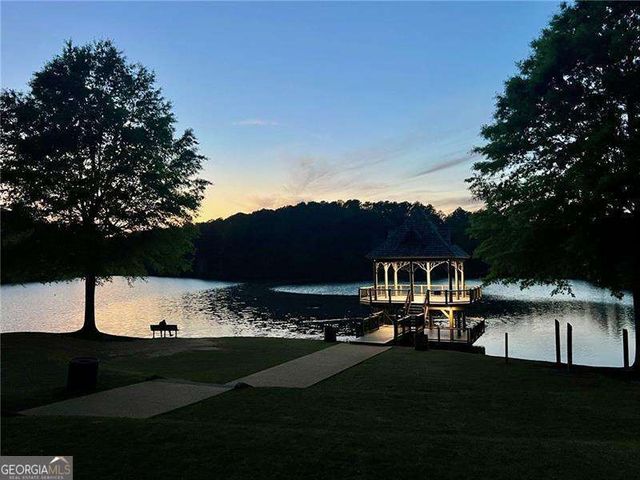 114 Park E, Canton, GA 30115