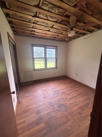 1002 1st Avenue, Gravette, AR 72736