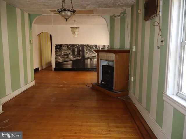 6824 COBBS CREEK PKWY, Philadelphia, PA 19142