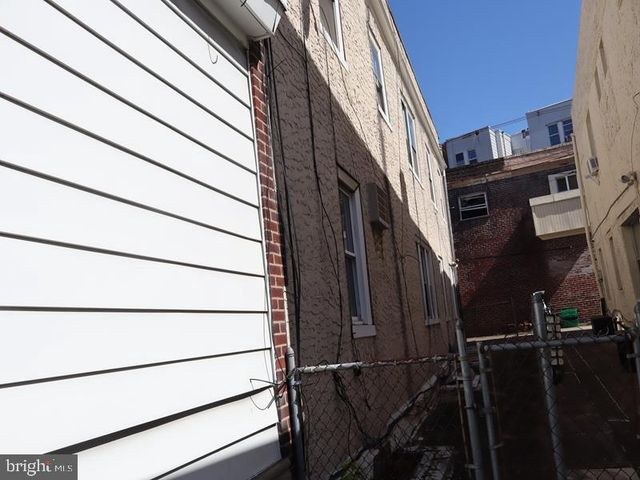 6824 COBBS CREEK PKWY, Philadelphia, PA 19142