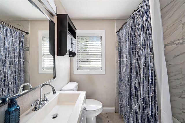 1209 E FLORA STREET, Tampa, FL 33604