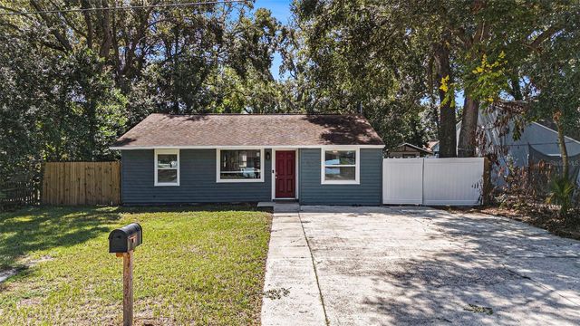 1209 E FLORA STREET, Tampa, FL 33604