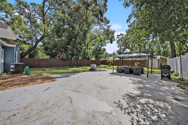 1209 E FLORA STREET, Tampa, FL 33604