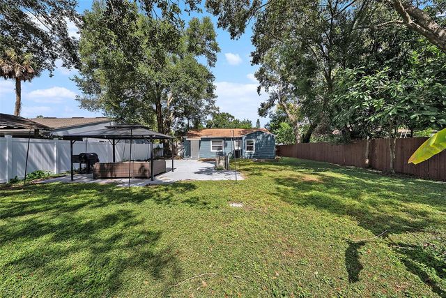 1209 E FLORA STREET, Tampa, FL 33604