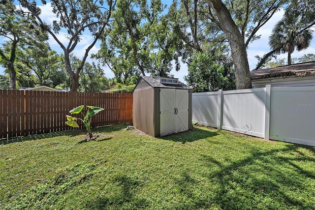 1209 E FLORA STREET, Tampa, FL 33604