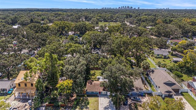 1209 E FLORA STREET, Tampa, FL 33604