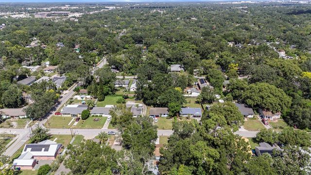 1209 E FLORA STREET, Tampa, FL 33604