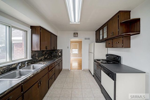 475 E 5th Street, Idaho Falls, ID 83402