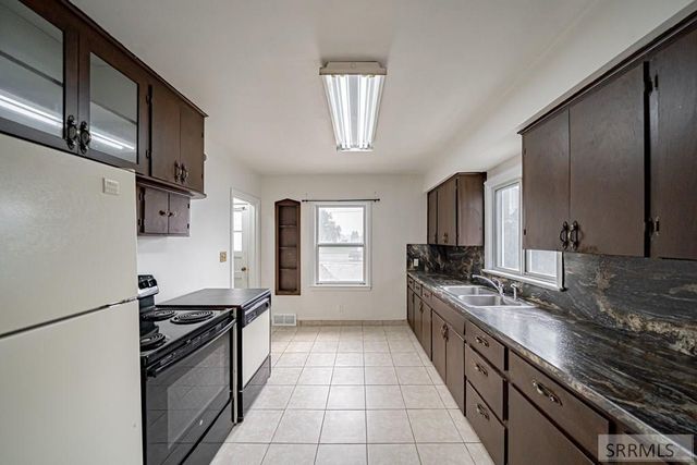 475 E 5th Street, Idaho Falls, ID 83402