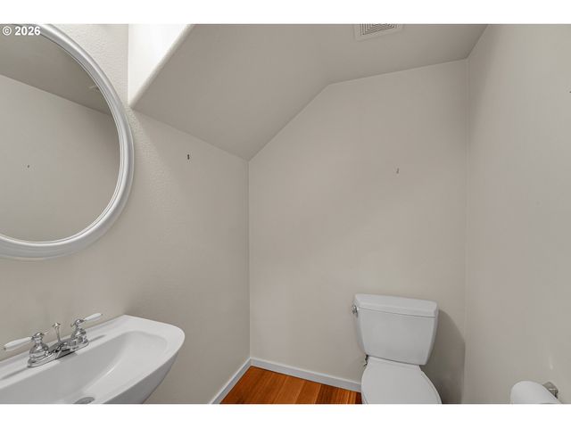 924 Ne 73RD Ave, Hillsboro, OR 97124