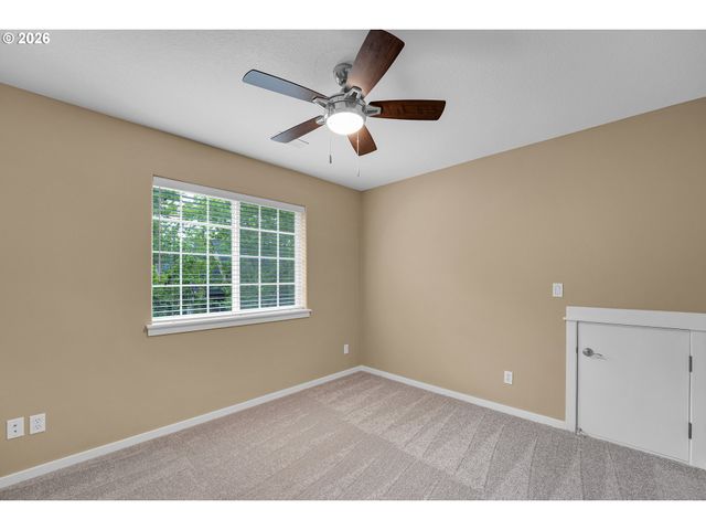 924 Ne 73RD Ave, Hillsboro, OR 97124