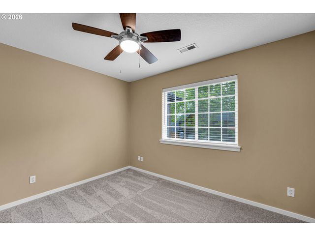 924 Ne 73RD Ave, Hillsboro, OR 97124