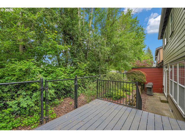 924 Ne 73RD Ave, Hillsboro, OR 97124