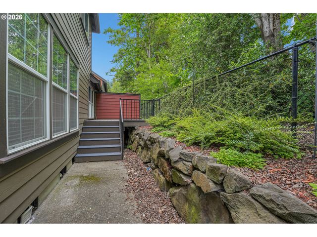 924 Ne 73RD Ave, Hillsboro, OR 97124