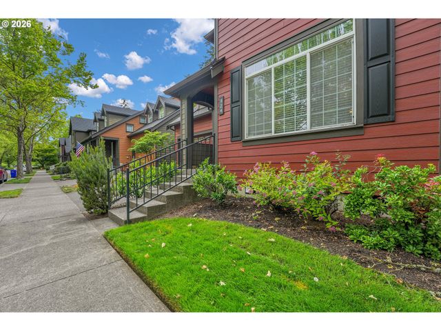 924 Ne 73RD Ave, Hillsboro, OR 97124