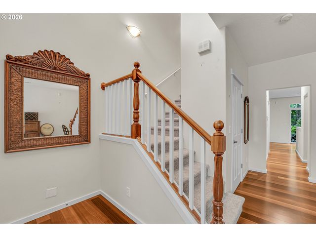 924 Ne 73RD Ave, Hillsboro, OR 97124