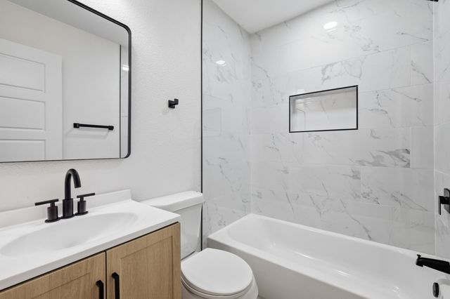 711 Drummond Drive, Arlington, TX 76012