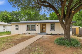 711 Drummond Drive, Arlington, TX 76012