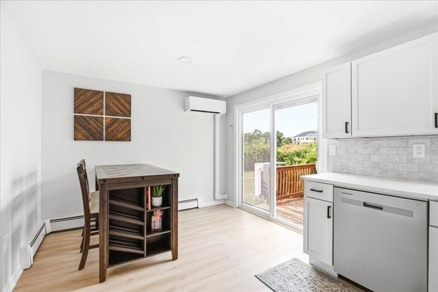 12 Lydon Ln C2, Halifax, MA 02338