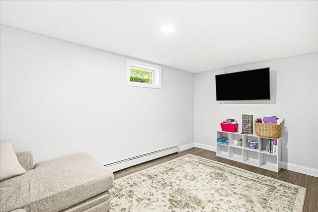 12 Lydon Ln C2, Halifax, MA 02338