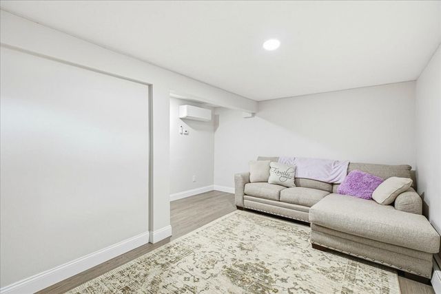 12 Lydon Ln C2, Halifax, MA 02338