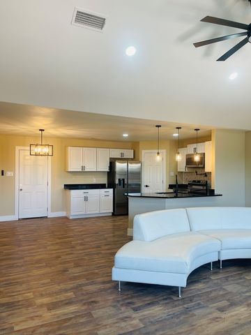 301 E Elizabeth, Stanton, TX 79782