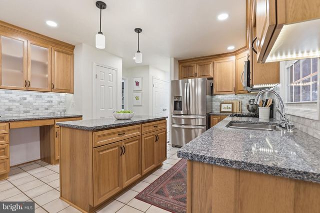 1404 ROCK RIDGE CT, Herndon, VA 20170