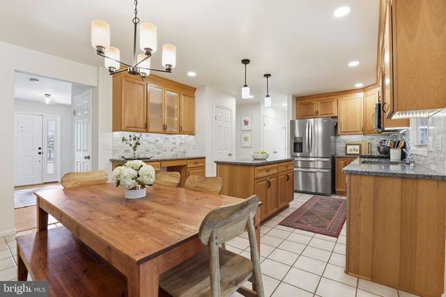 1404 ROCK RIDGE CT, Herndon, VA 20170