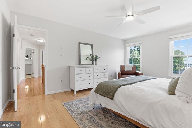 1404 ROCK RIDGE CT, Herndon, VA 20170