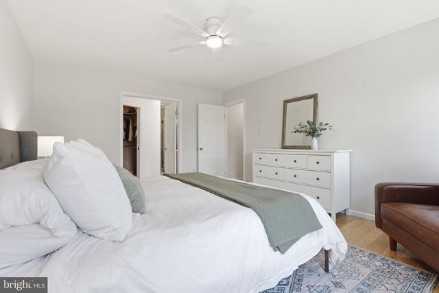 1404 ROCK RIDGE CT, Herndon, VA 20170