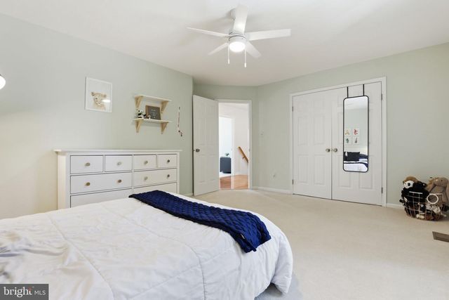 1404 ROCK RIDGE CT, Herndon, VA 20170