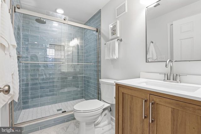 1404 ROCK RIDGE CT, Herndon, VA 20170
