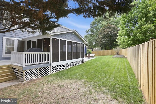 1404 ROCK RIDGE CT, Herndon, VA 20170