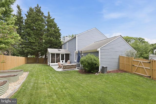 1404 ROCK RIDGE CT, Herndon, VA 20170