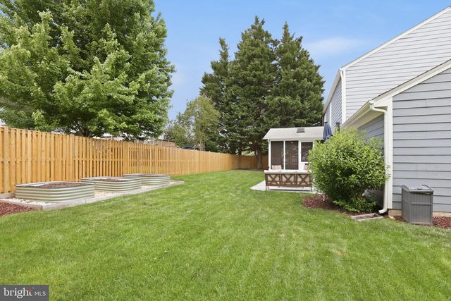 1404 ROCK RIDGE CT, Herndon, VA 20170