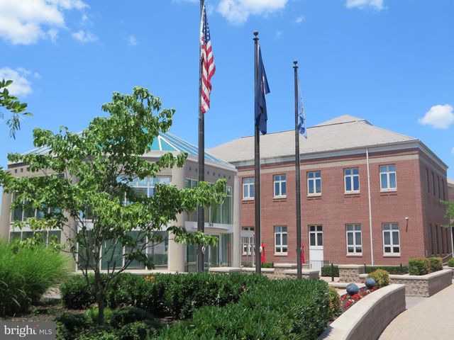 1404 ROCK RIDGE CT, Herndon, VA 20170