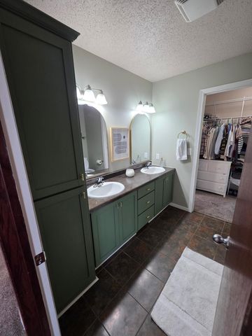 1509 34TH Avenue S, Moorhead, MN 56560